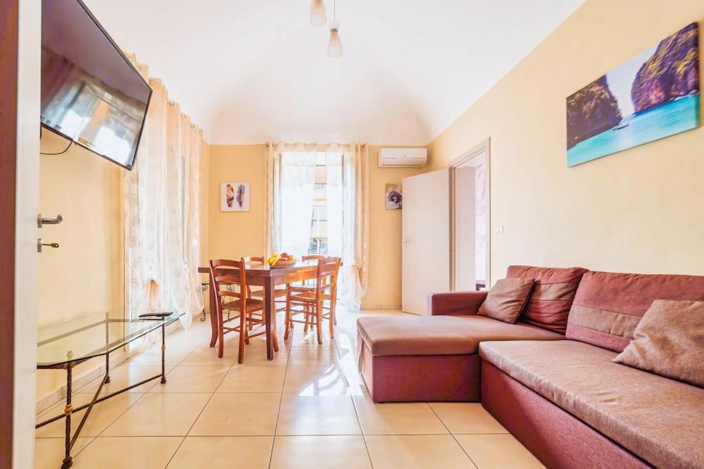 Centro- Benedettini'S Apartament Catania Luaran gambar